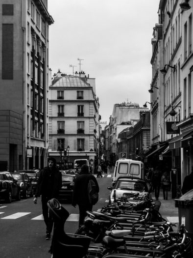 Chi Anunwa - Walking to and thru LeMarais
